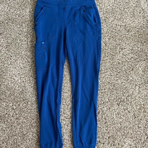 Jaanuu scrub set. Small - Picture 3 of 3